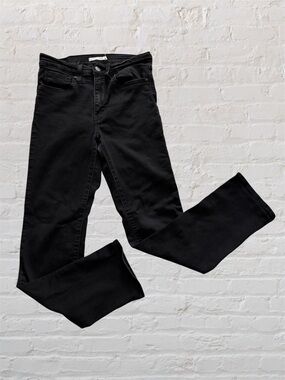 Levi’s 724 high rise cotton straight leg classic fit soft denim jeans